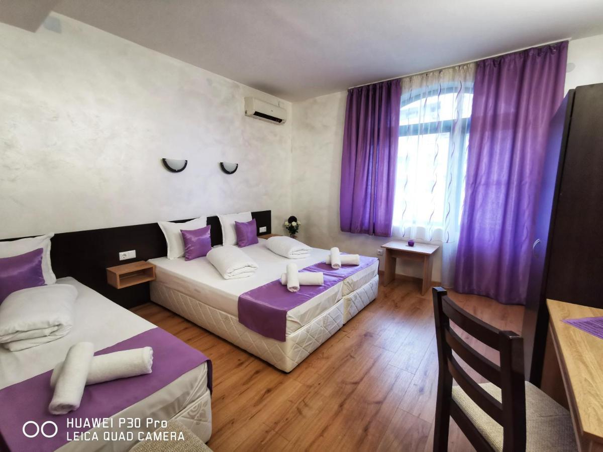 Hotel Swiss Шумен Экстерьер фото