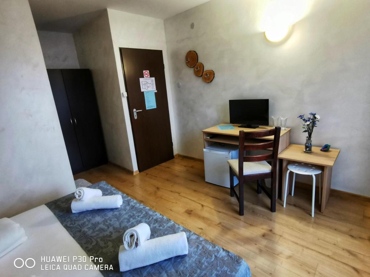 Hotel Swiss Шумен Экстерьер фото