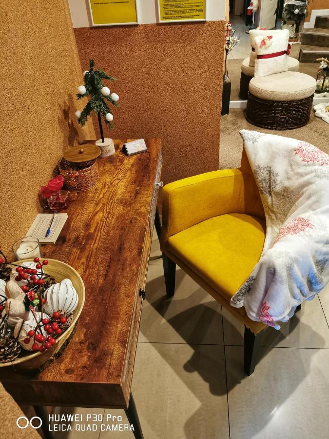 Hotel Swiss Шумен Экстерьер фото