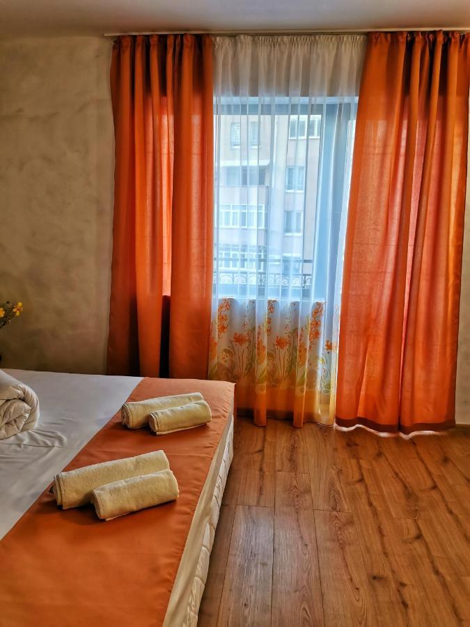 Hotel Swiss Шумен Экстерьер фото